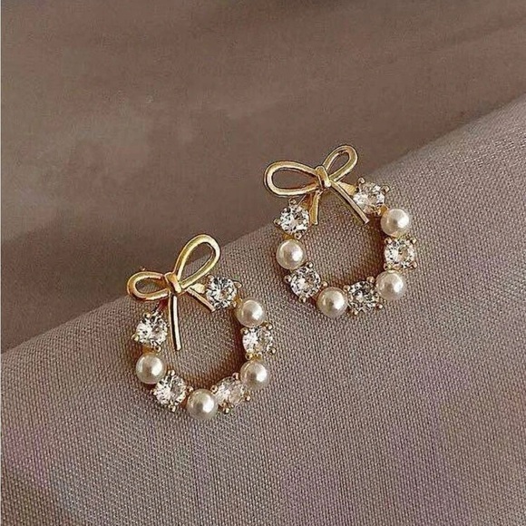 Gold Faux Pearl Circle Bow Hoop Earrings - Picture 1 of 2